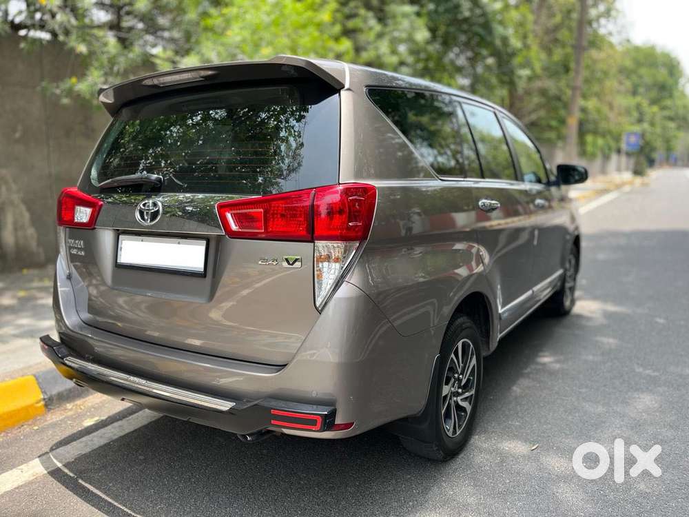 Toyota Innova Crysta [2020-ongoing] 2.4 Vx 7 Str, 2024, Diesel