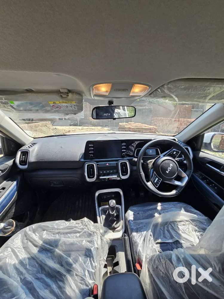 Kia Sonet 2025 Petrol 13000 Km Driven