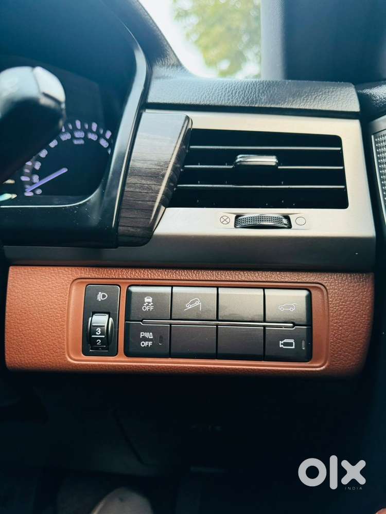 Mahindra Alturas G4 4x4 2021 Diesel Well Maintained