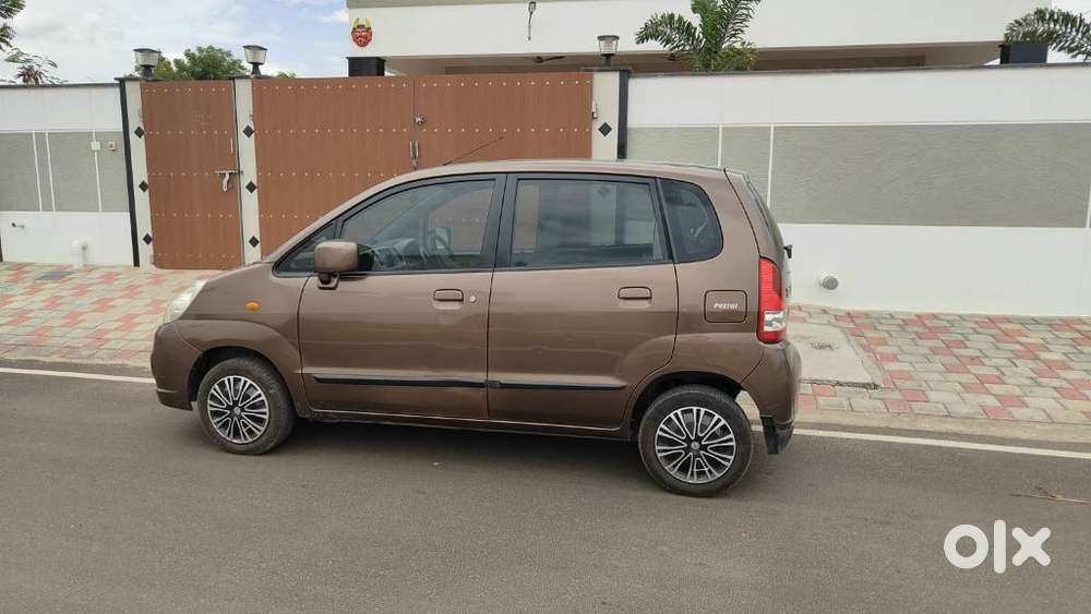 Maruti Suzuki Estilo Vxi, 2011, Petrol