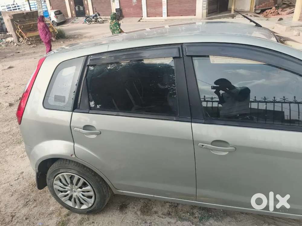 Ford Figo 1.2 Petrol Manual 2011