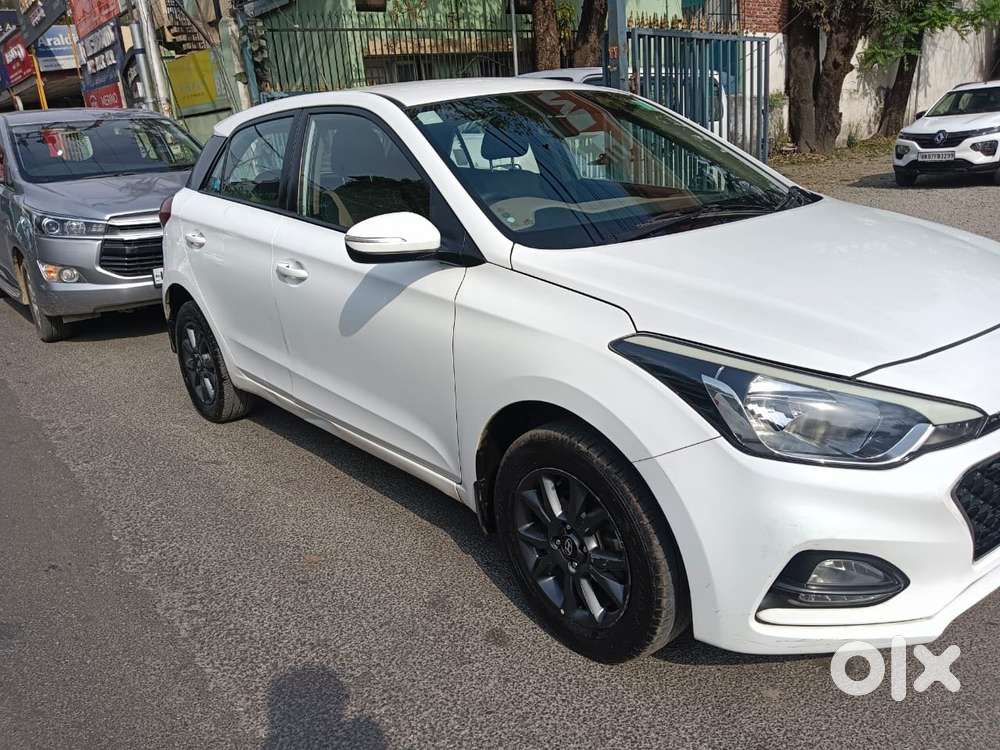 Hyundai I20 Sportz Plus Dual Tone, 2020, Petrol