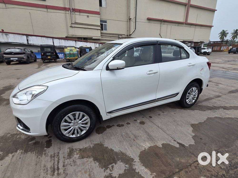 Maruti Suzuki Swift Dzire Vxi Optional, 2025, Petrol