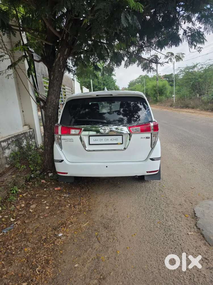 Toyota Innova Crysta 2.4 2017