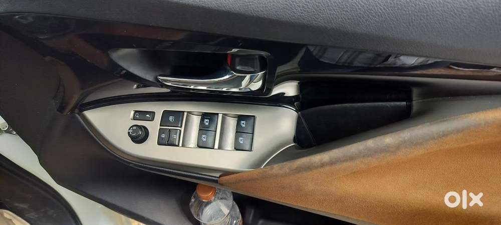 Toyota Innova Crysta 2016 Diesel 140000 Km Driven