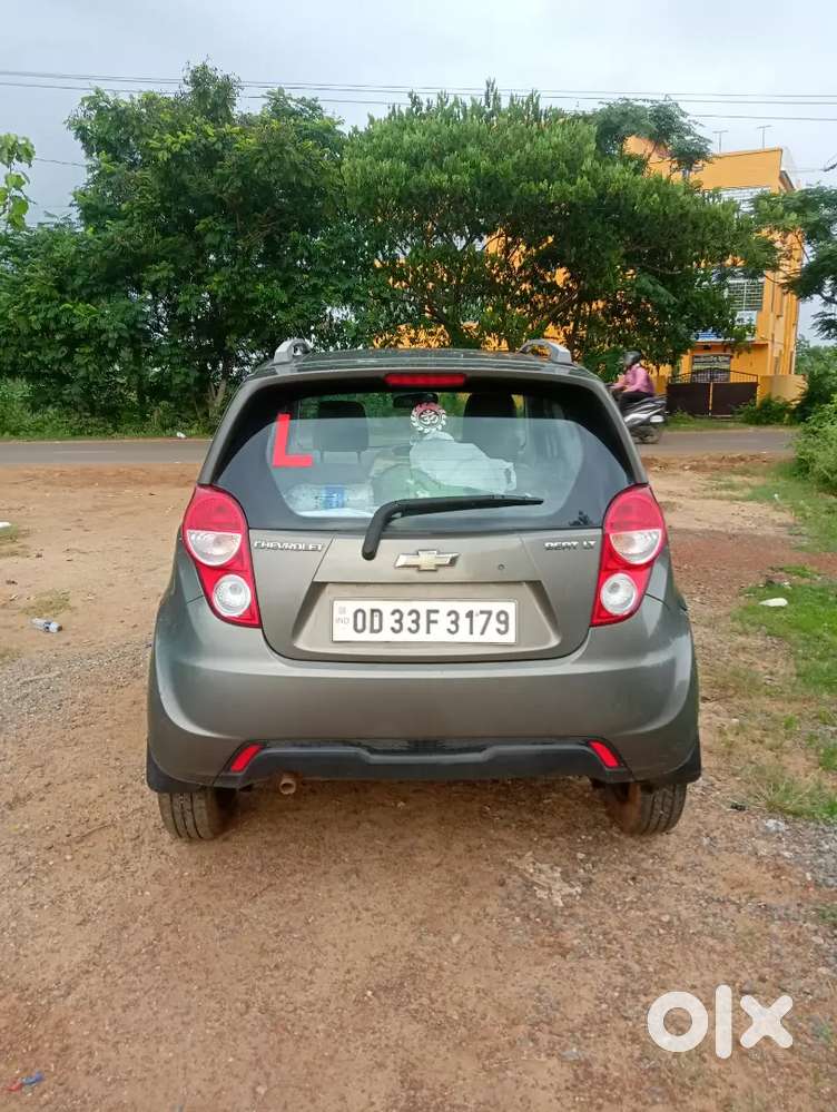 Chevrolet Beat Petrol 11