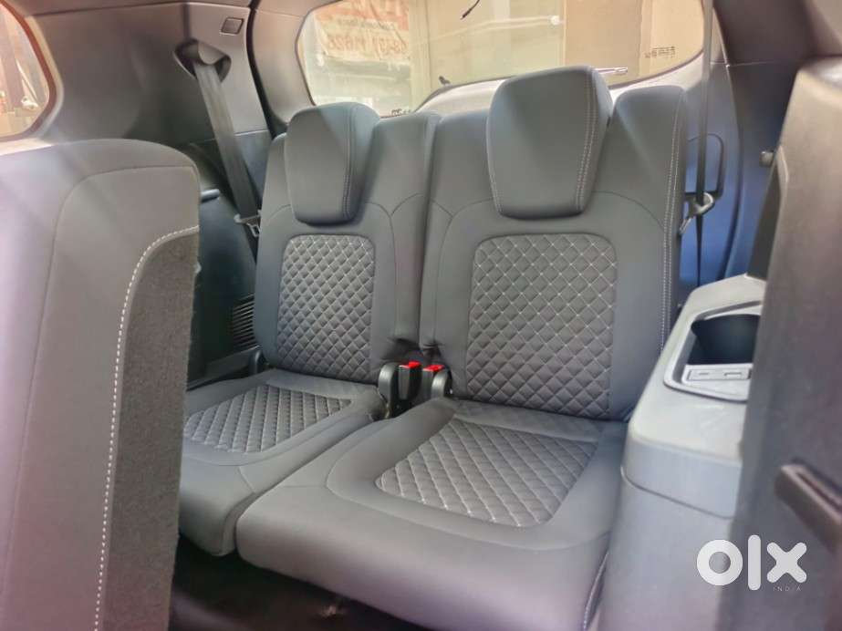 Tata Safari Pure Plus S Dark Edition At, 2024, Diesel