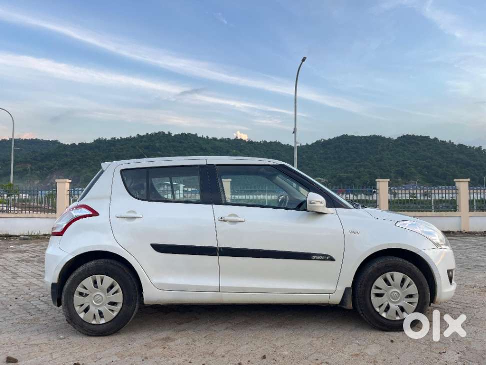 Maruti Suzuki Swift Vxi, 2012, Petrol