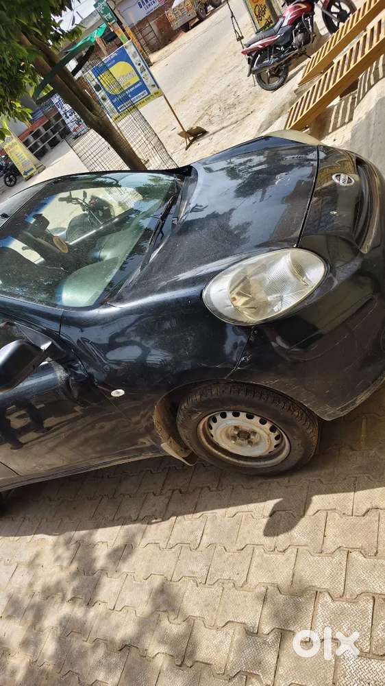 Nissan Micra Petrol 2010