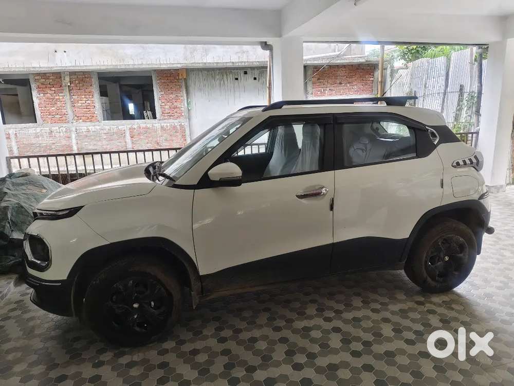 Tata Punch Revotron + Amt 2025