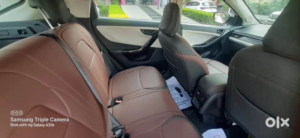 Tata Curvv Creative 1.2 Revotron Petrol 6mt, 2025, Petrol