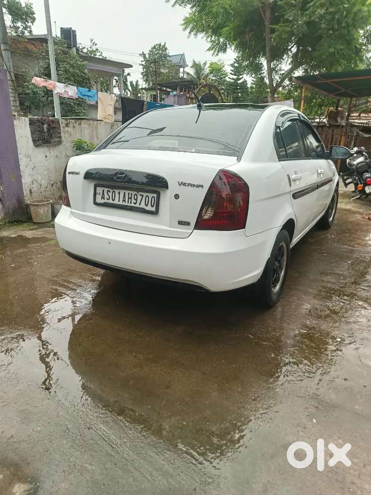 Hyundai Verna 2009 Diesel 107000 Km Driven