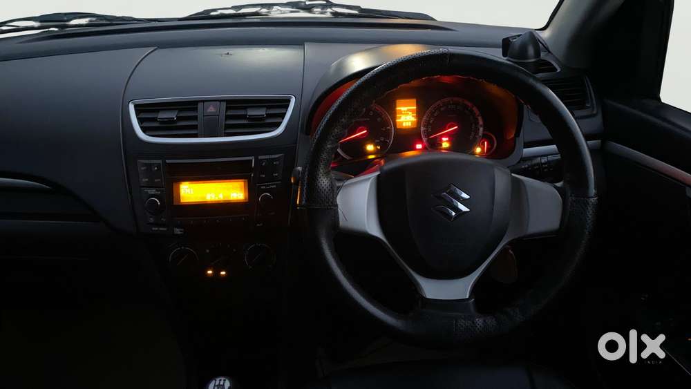 Maruti Suzuki Swift Vxi, 2017, Petrol