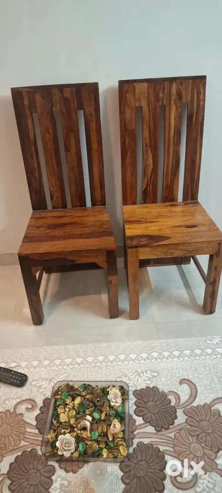Sheesham chair with center table