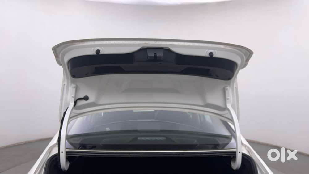 Volkswagen Virtus 1.0 Topline Tsi At, 2024, Petrol