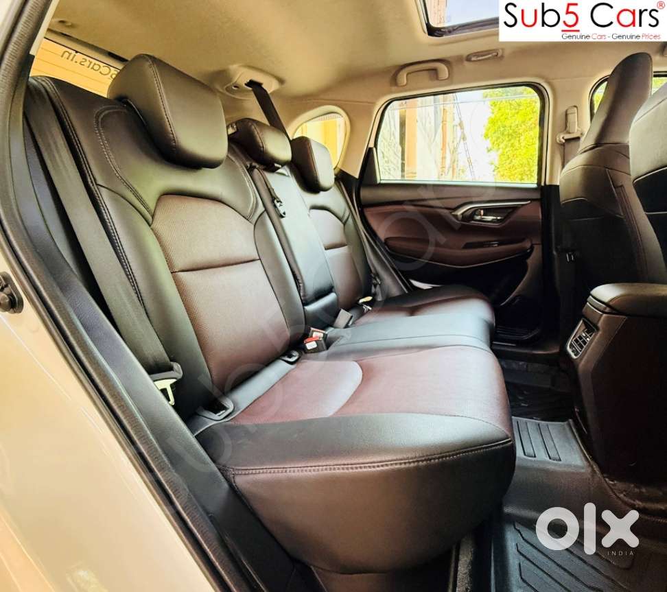 Maruti Suzuki Grand Vitara 1.5 Alpha Smart Hybrid At, 2025, Petrol