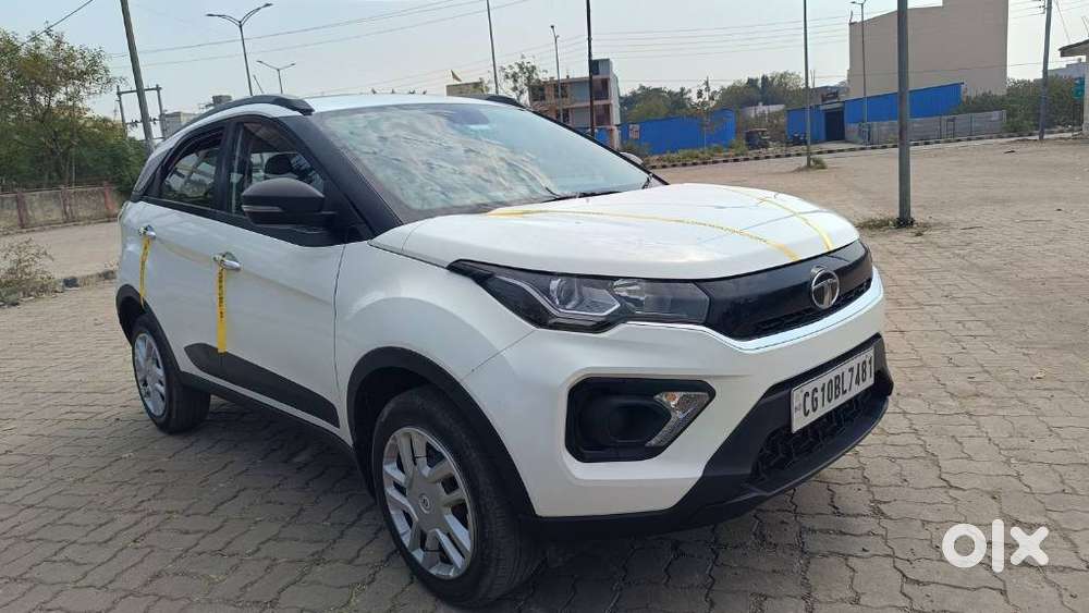 Tata Nexon 1.2 Revotron Xm (s), 2023, Diesel