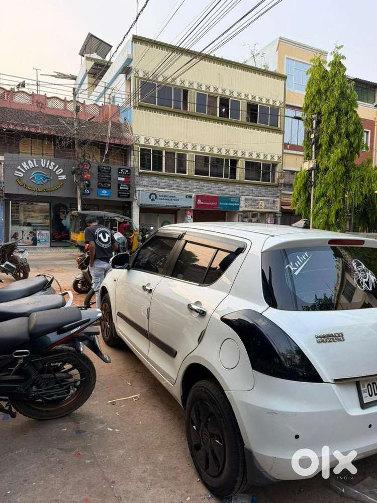 Maruti Suzuki Swift Vxi Car 2017 November