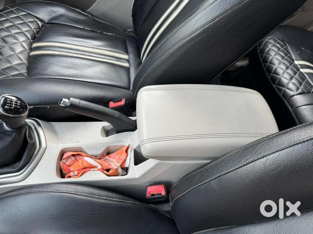 Mahindra Xuv300 2019 Top Model W8 Diesel 92000 Km Driven