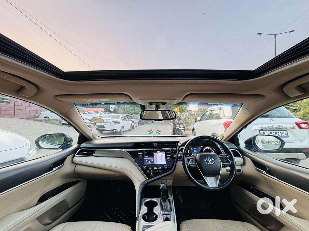 Toyota Camry 2.5 Hybrid, 2020, Petrol