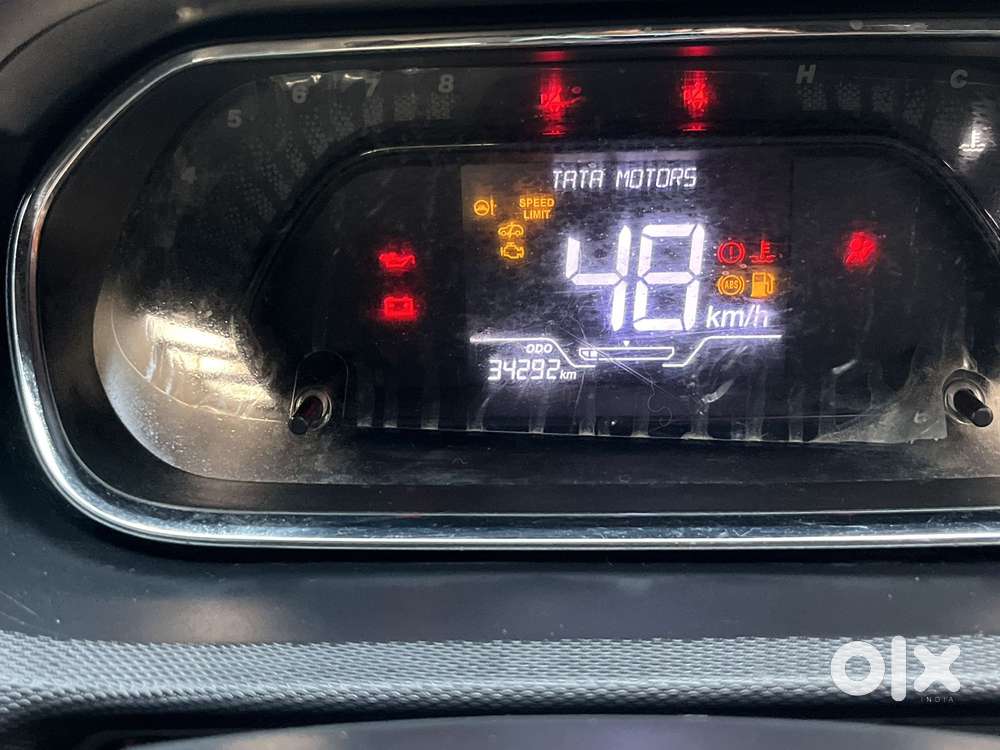 Tata Tiago 1.2 Revotron Xt (o), 2023, Petrol