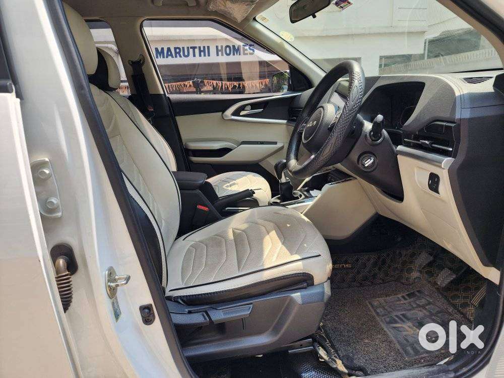 Kia Carens 1.5 Luxury Plus Turbo Dct, 2022, Petrol