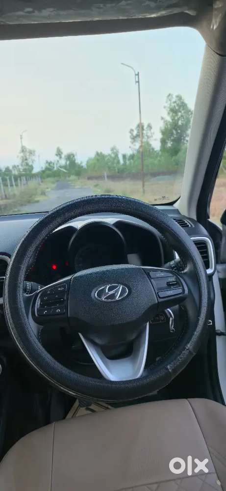 Venue Next To New Condition Lady Doctor Driven