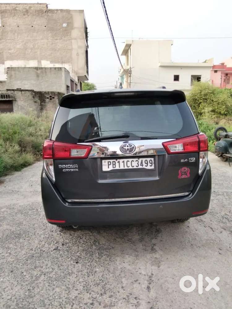 Toyota Innova Crysta Diesel 2016
