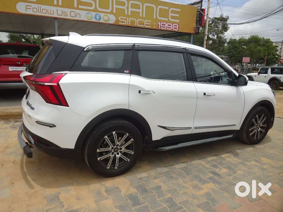 Mahindra Xuv700 2.2 Ax 7 Diesel At Luxury Pack Str Awd, 2025, Diesel