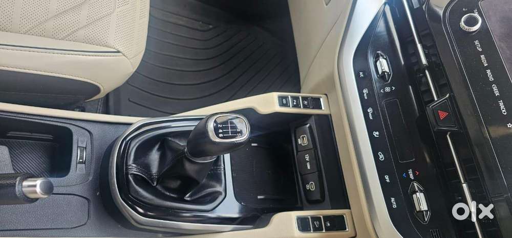 Kia Carens 1.5 Luxury Plus Turbo Dct 7 Str, 2022, Diesel