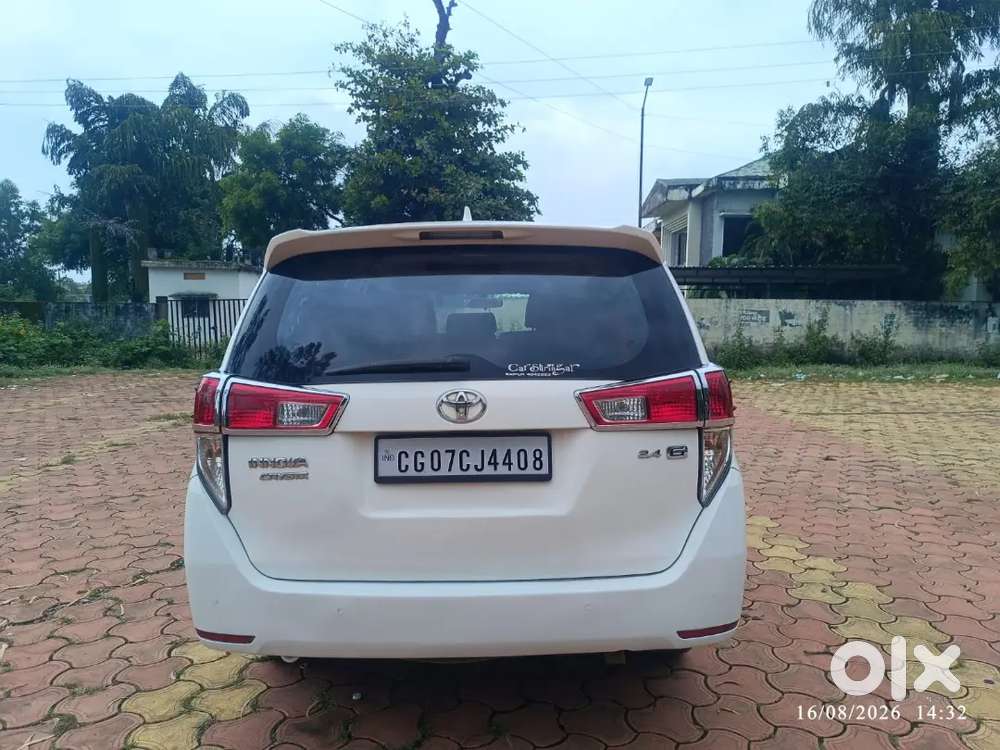 Toyota Innova Crysta Diesel 2022