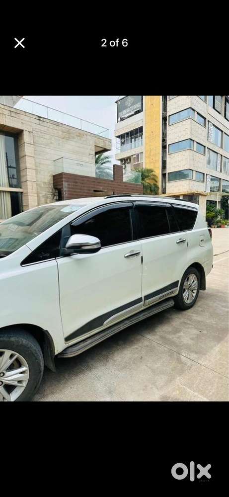 Toyota Innova Crysta 2016 Diesel Well Maintained
