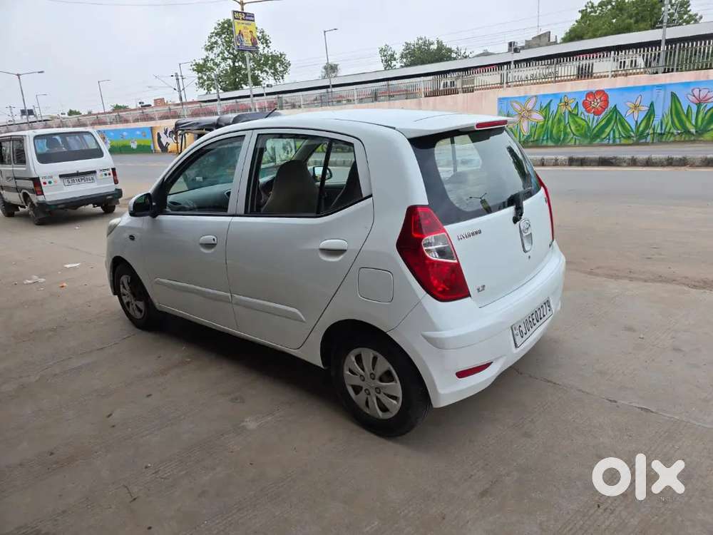 Hyundai I10 Sportz 2012 Model