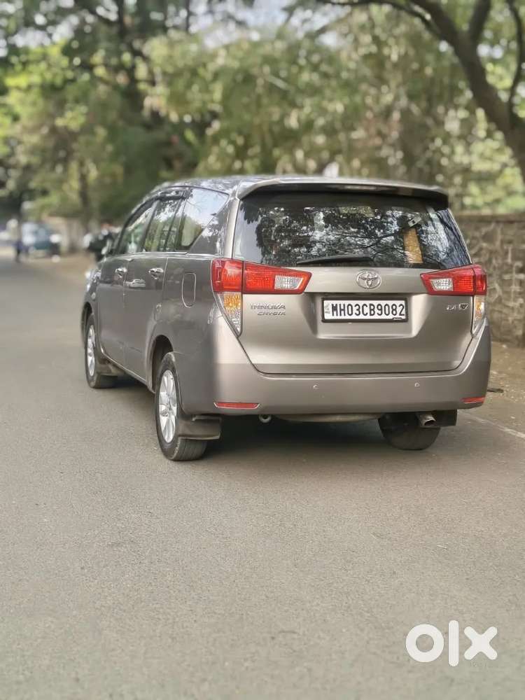 Toyota Innova Crysta 2.4 V 7 Str, 2016, Diesel