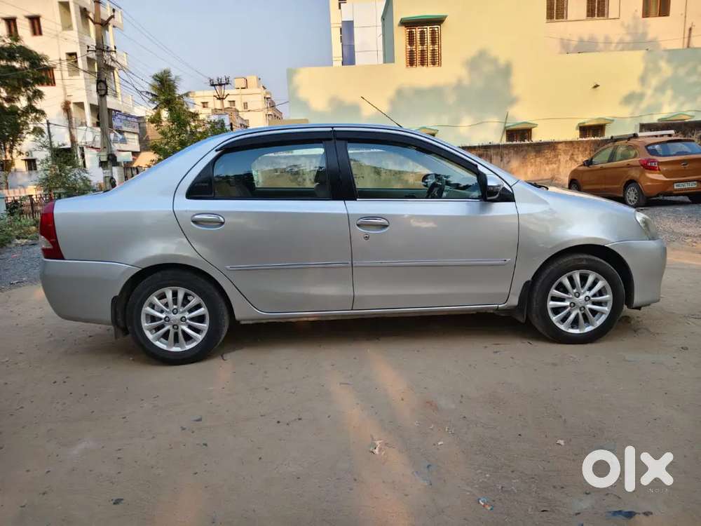 2013 Model 
Petrol & Cng
67000 Original Reading 
No Complaints