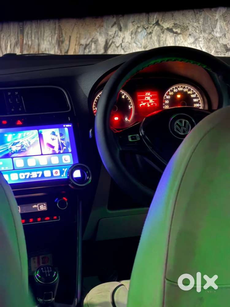 Volkswagen Polo Diesel Manual 2011