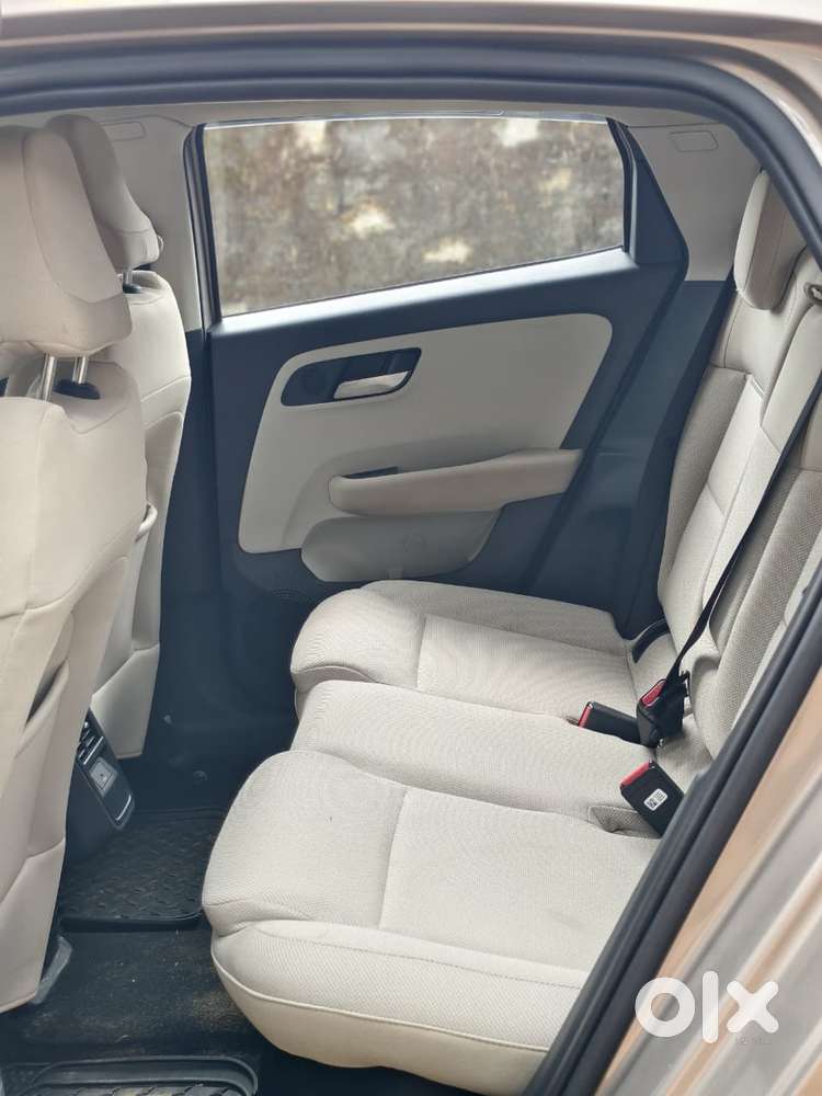 Tata Altroz Creative S, 2025, Petrol