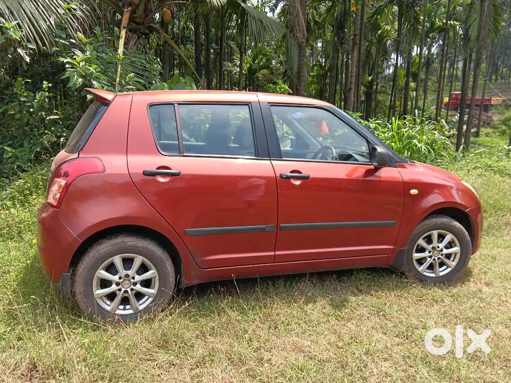 Maruti Suzuki Swift Vxi Bsiv