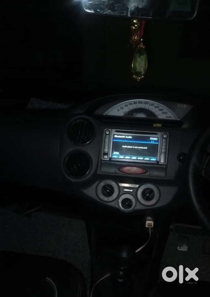Toyota Etios Liva 2012
