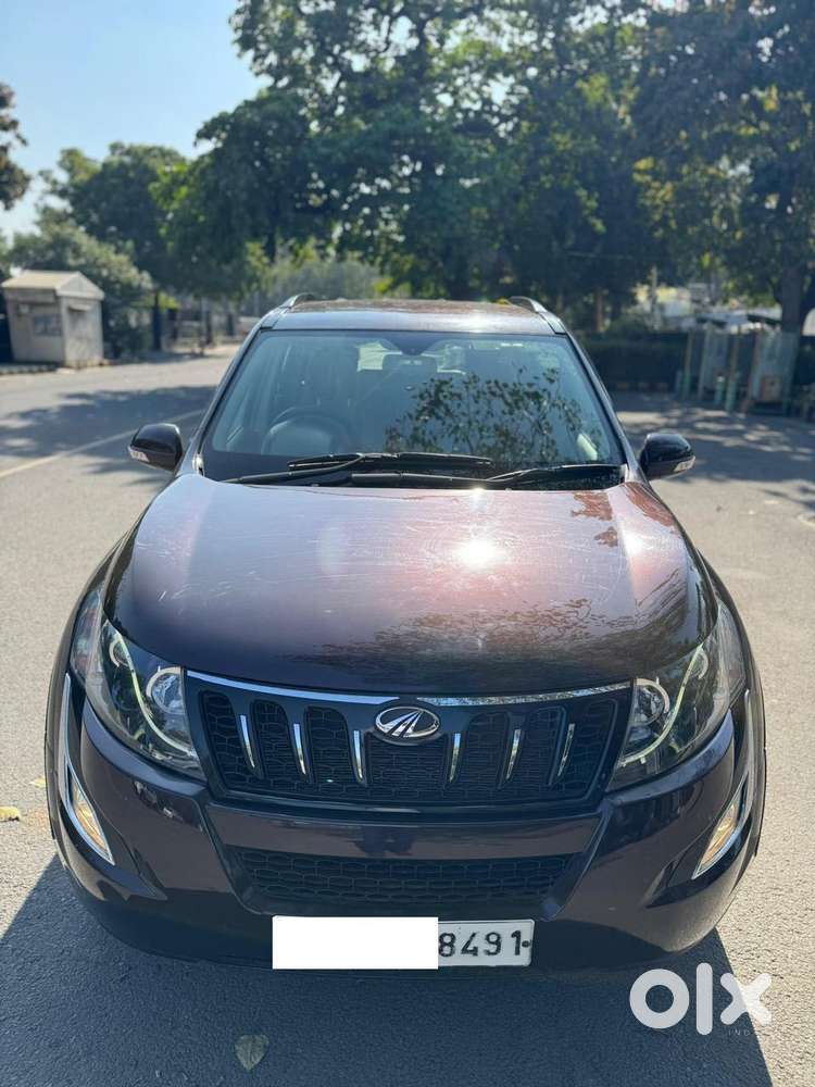 Mahindra Xuv500 W8 Dual Tone, 2015, Diesel