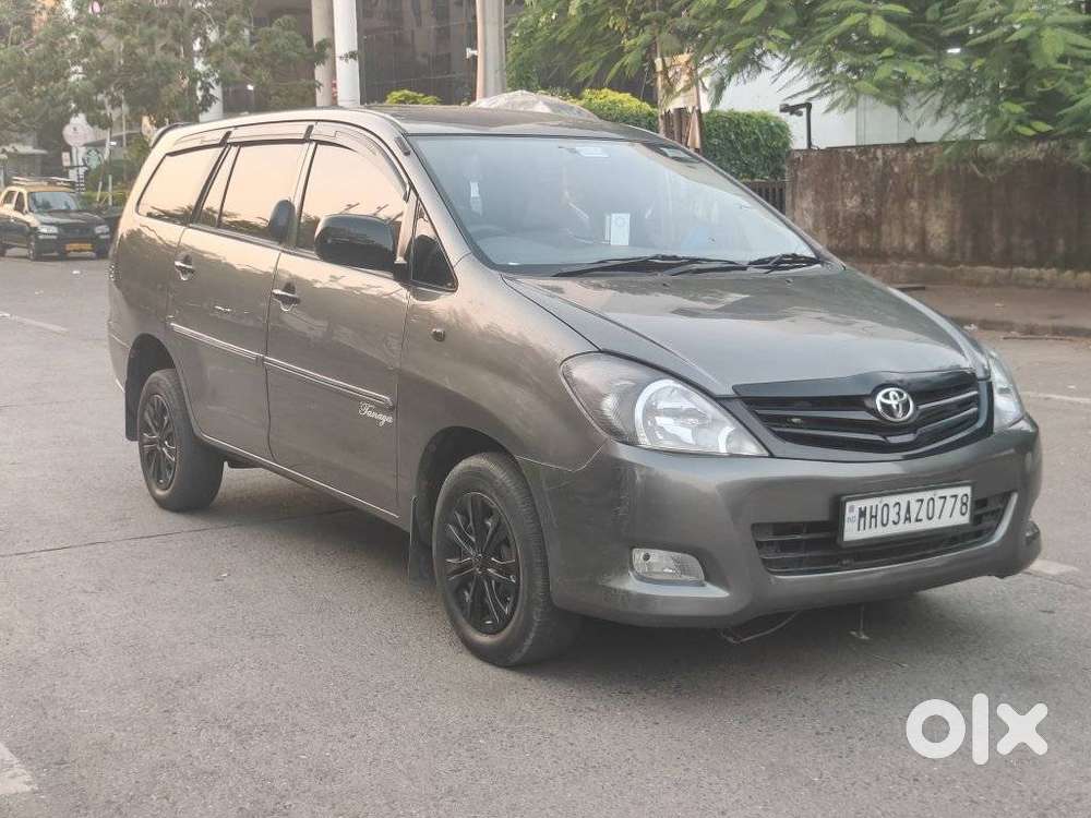 Toyota Innova 2.5 G (diesel) 8 Seater, 2011, Diesel