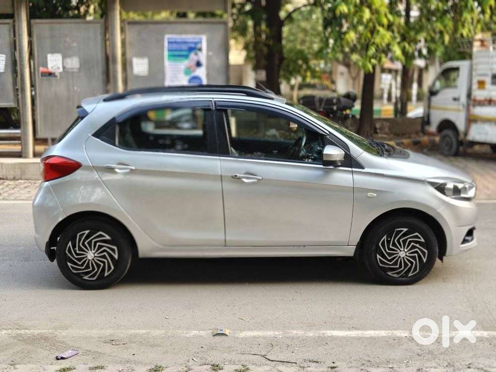 Tata Tiago 1.2 Revotron Xt (o), 2017, Petrol