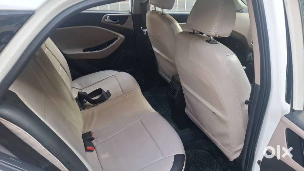 Hyundai I20 Asta (o) 1.2 Mt, 2019, Petrol