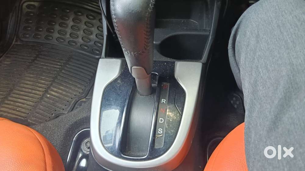 Honda Jazz V Automatic, 2017, Petrol