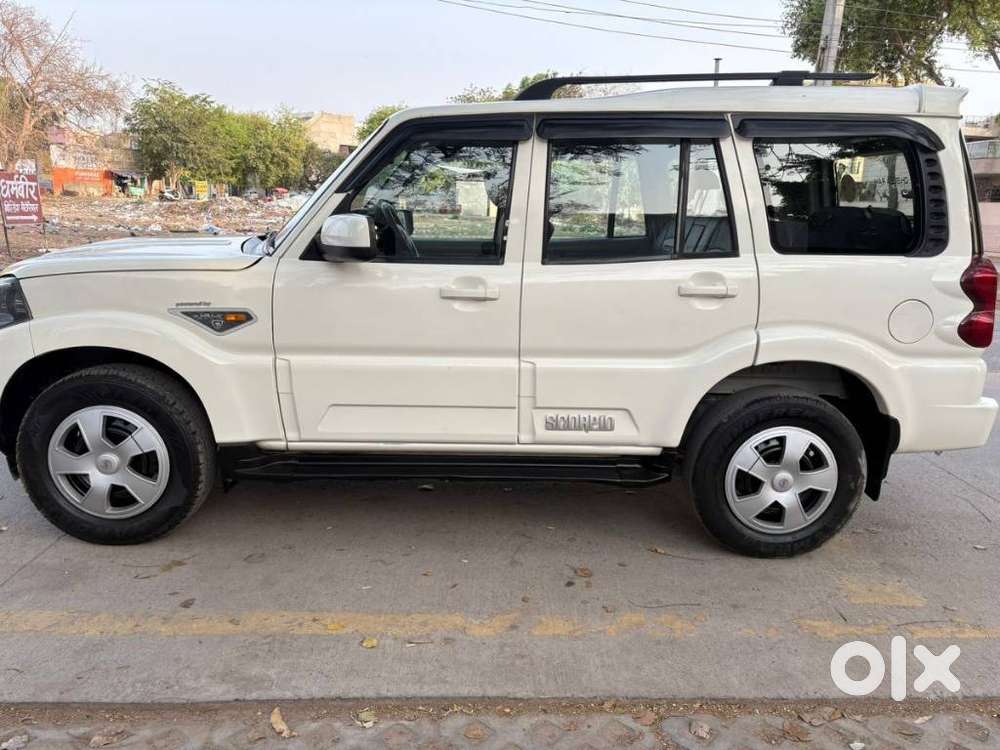 Mahindra Scorpio S6 Plus, 2017, Diesel