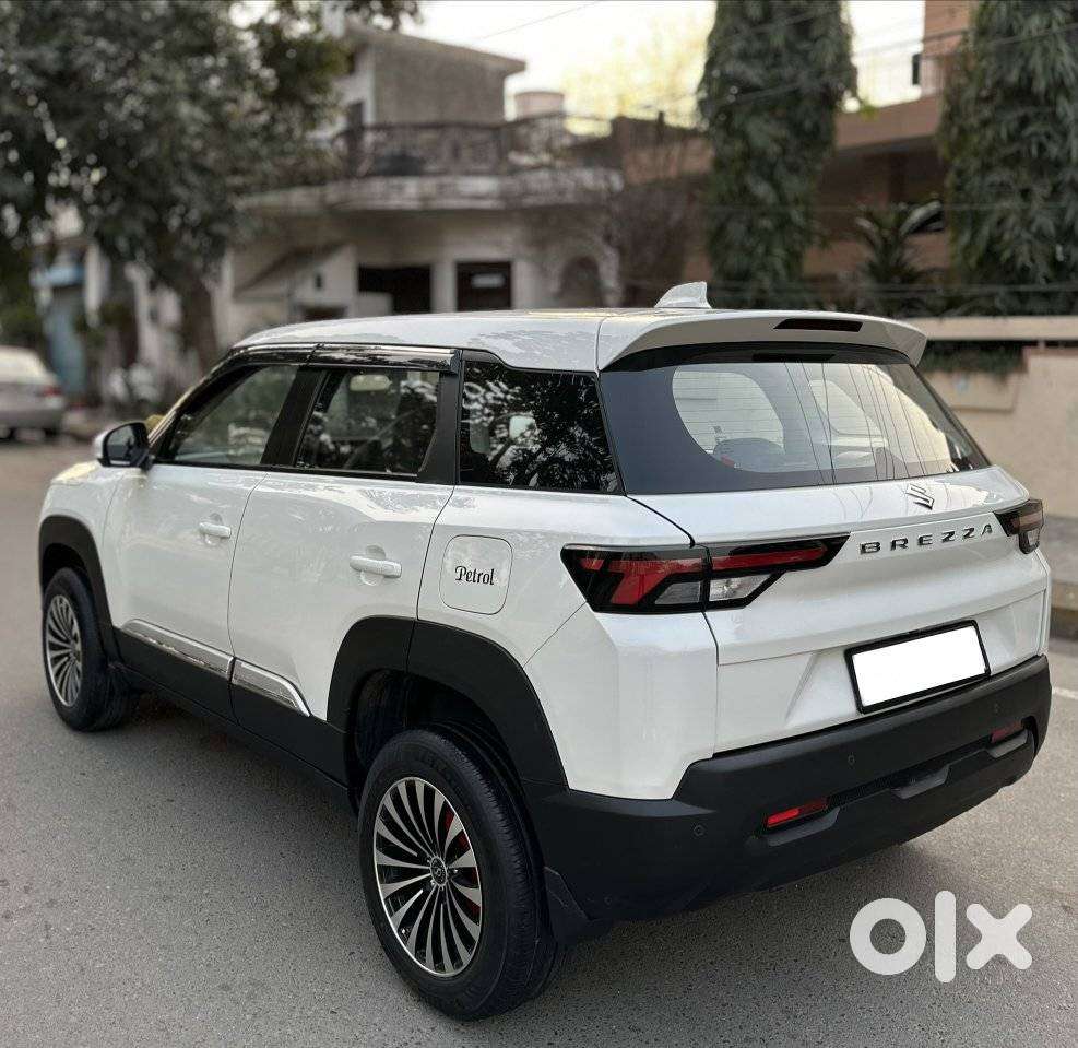 Maruti Suzuki Brezza 1.5 Vxi Smart Hybrid, 2024, Petrol