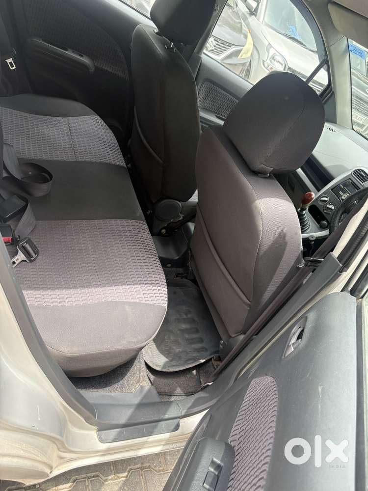 Maruti Suzuki Ritz Vxi, 2014, Petrol