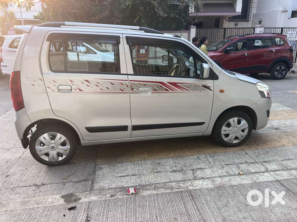 Maruti Suzuki Wagon R 1.0 2015-2019 Vxi (o) Amt, 2017, Petrol
