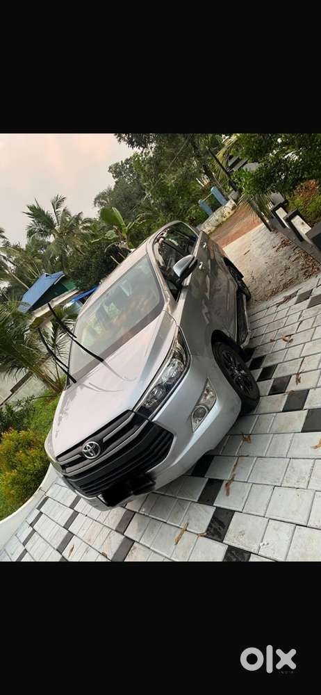 Toyota Innova Crysta 2017