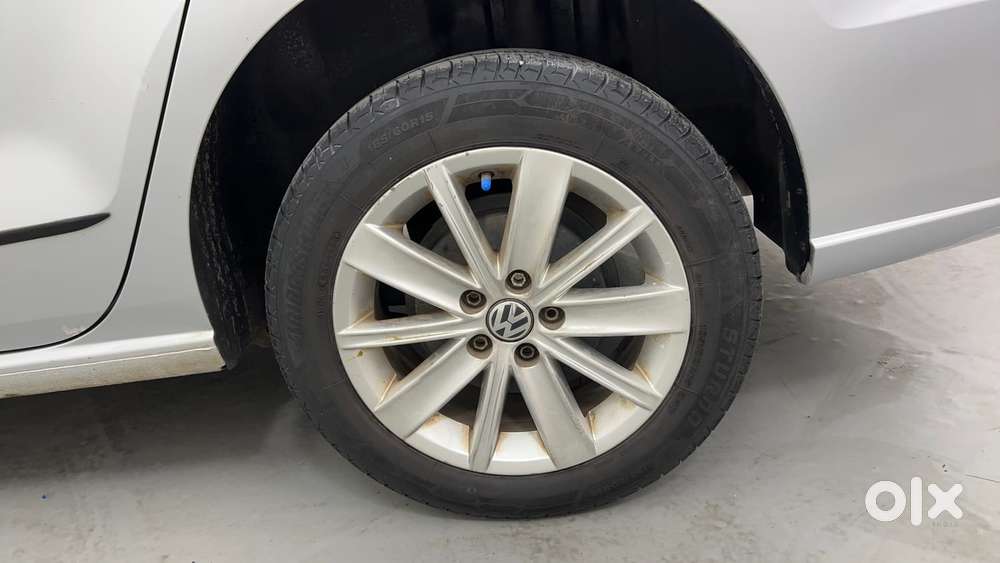 Volkswagen Vento 1.2 Tsi Highline At, 2016, Petrol